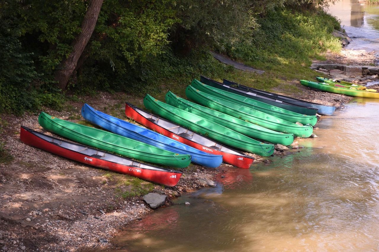 Kanutour auf der Raab Kanutour auf der Raab